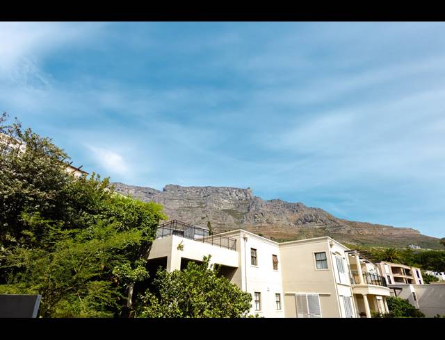 3 BEDROOM APARTMENT SOLD IN ORANJEZICHT